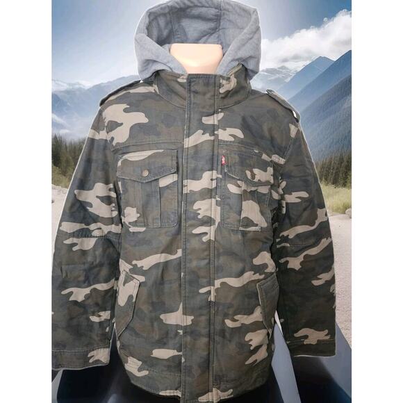 NWT Levi's Men's Green Camouflage Sherpa Lined Hooded Trucker Jacket Large $200 - Picture 1 of 15